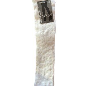🦋 NWT 🌸 NORDSTROM KNEE HIGH SOCKS VERSATILE LIGHTWEIGHT PRETTY WHITE SOCKS